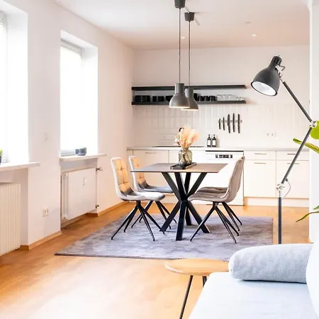 Stycoz - Modernes Loft - 80 M2 - Kueche - Parken * Memmingen